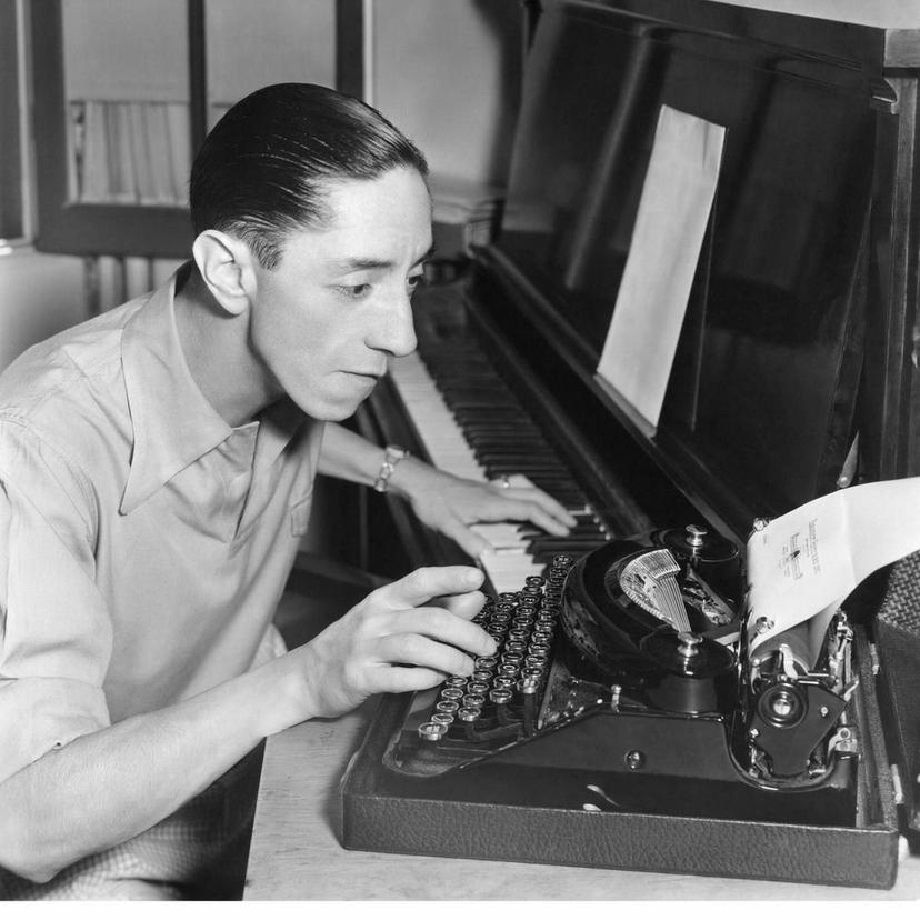 Agustín Lara, el músico poeta, autor de bésame mucho y granada