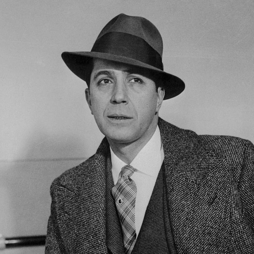 Carlos Gardel, el zorzal criollo, la voz inmortal del tango