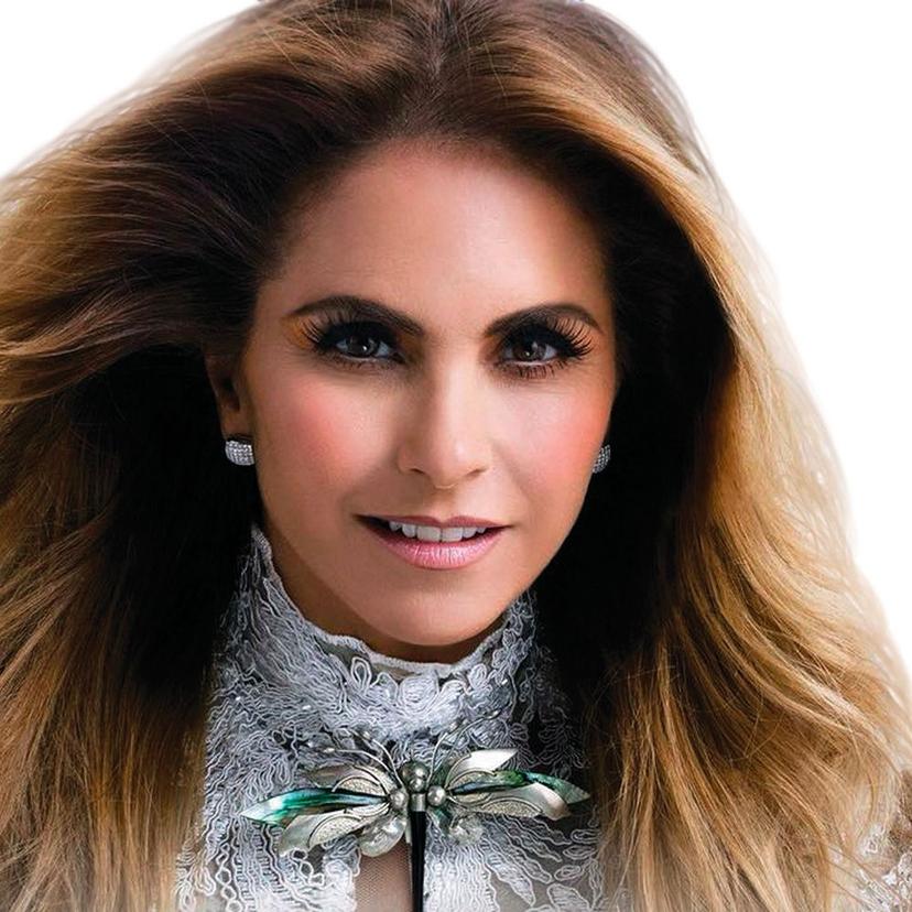 Lucero, la novia de méxico — pop, telenovela y ranchera