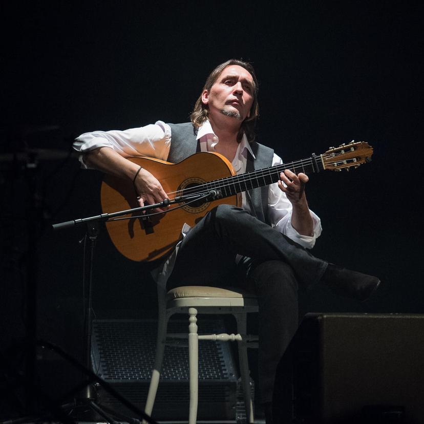 Vicente Amigo, guitarrista de córdoba — la poesía de las cuerdas