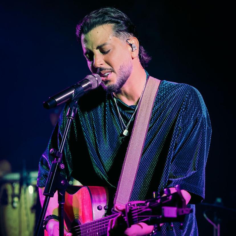 Victor Muñoz, pop sevillano de nueva generación con raíces flamenco-pop