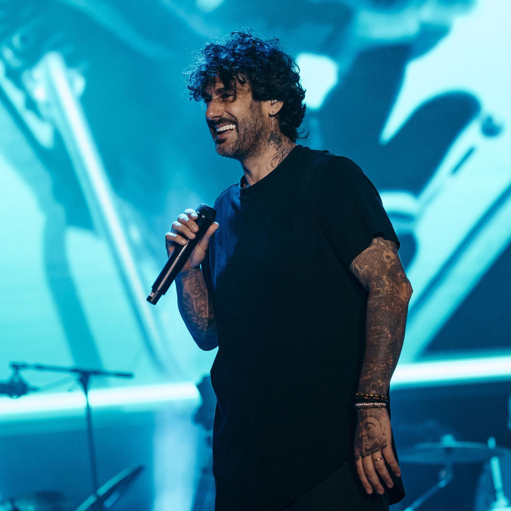 Melendi, tu jardín con enanitos — pop asturiano con swing