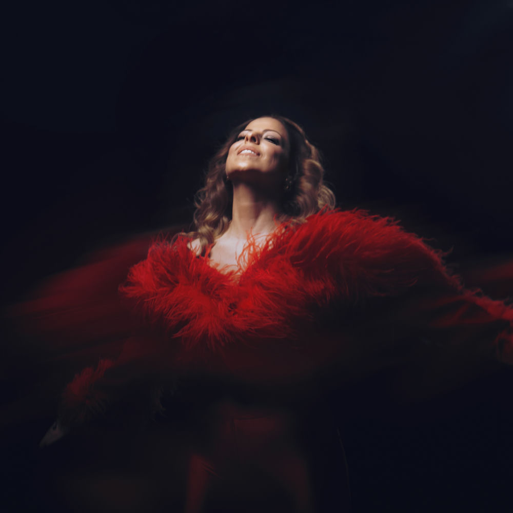 Pastora Soler, la zarzamora — soprano del pop flamenco sevillano